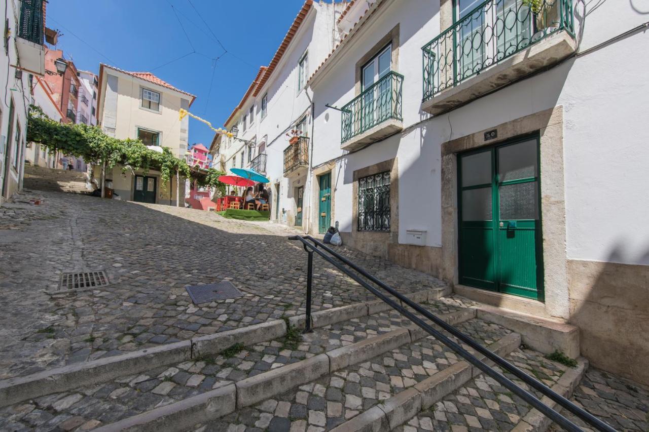 Alfama Typical Beco Da Adica Leilighet Lisboa Eksteriør bilde